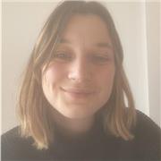 Etudiante qui donne des cours particuliers